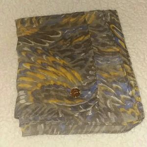 Isaac Mizrahi Live Scarf